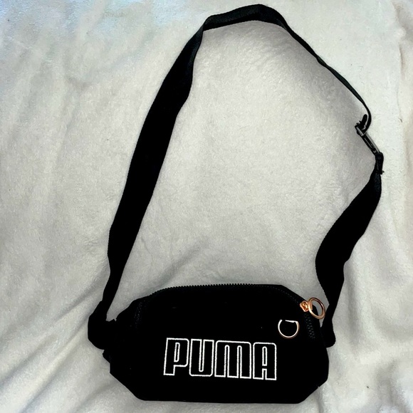 Puma Handbags - Puma crossbody bag in great condition